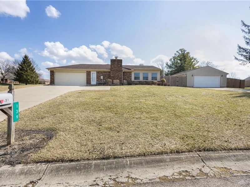 139 Cambria Drive, Beavercreek, OH 45440 Photo 2