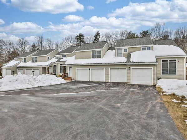 37 Coles Way, Atkinson, NH 03811