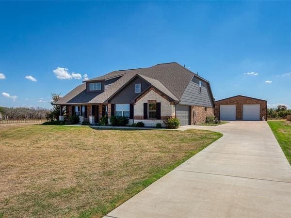 3841 J E Woody Road, Springtown, TX 76082