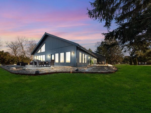 3961 Hickory Hollow Drive, Ypsilanti, MI 48197