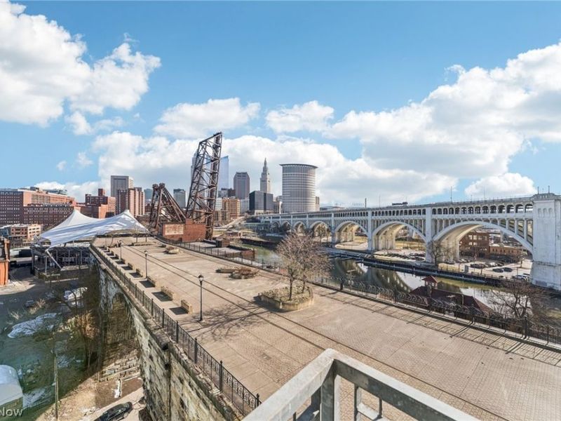 1237 Washington Avenue , Unit 1002, Cleveland, OH 44113 Photo 3