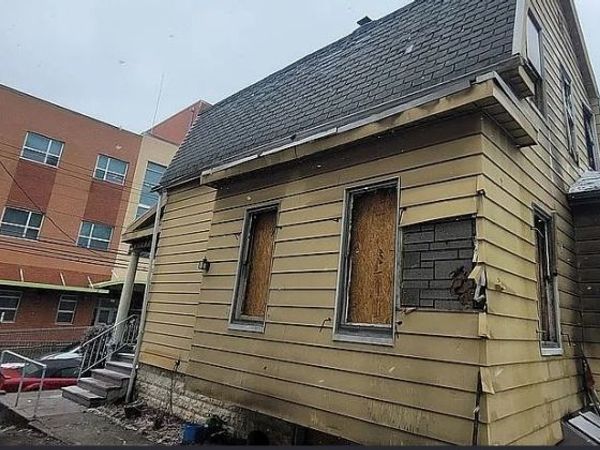 176 Madison Ave, Irvington, NJ 07111