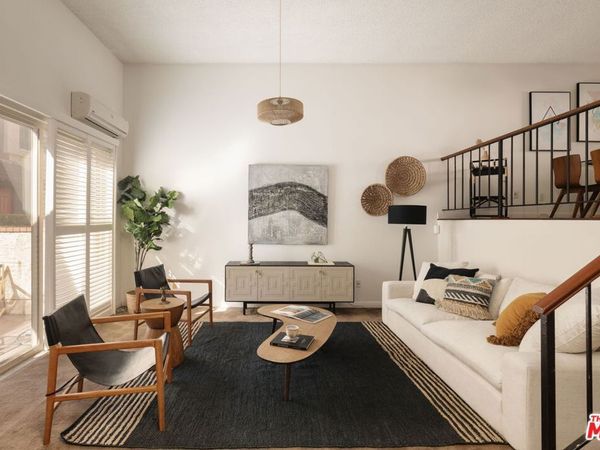 1711 Grismer Avenue, Unit 72, Burbank, CA 91504