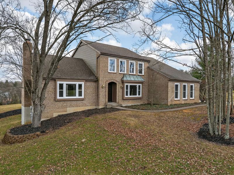 9754 Windsor Way, Florence, KY 41042 Photo 2