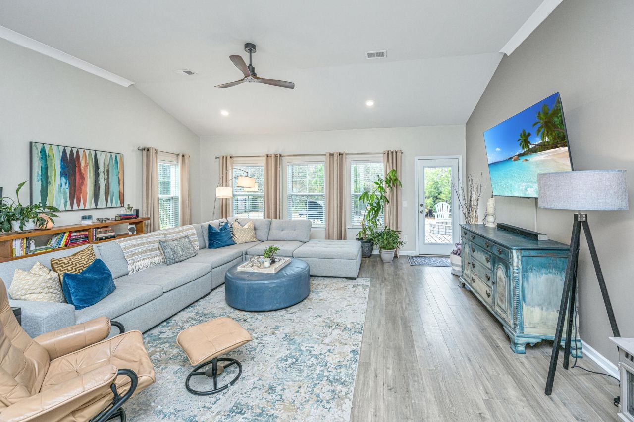 5081 Catfish Loop Photo 16