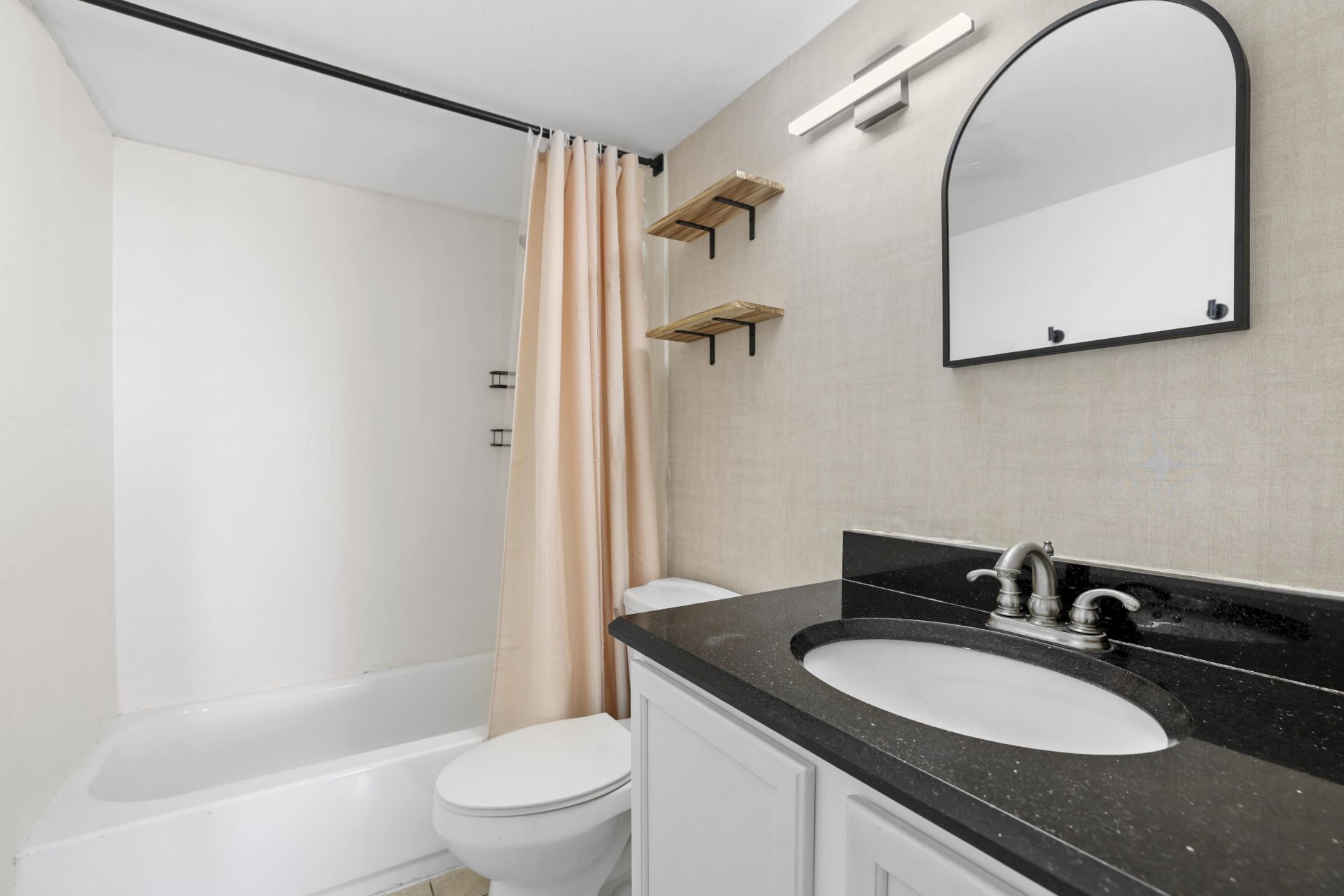 760 Executive Drive, Unit 34, West Palm Beach, FL 33401 Photo