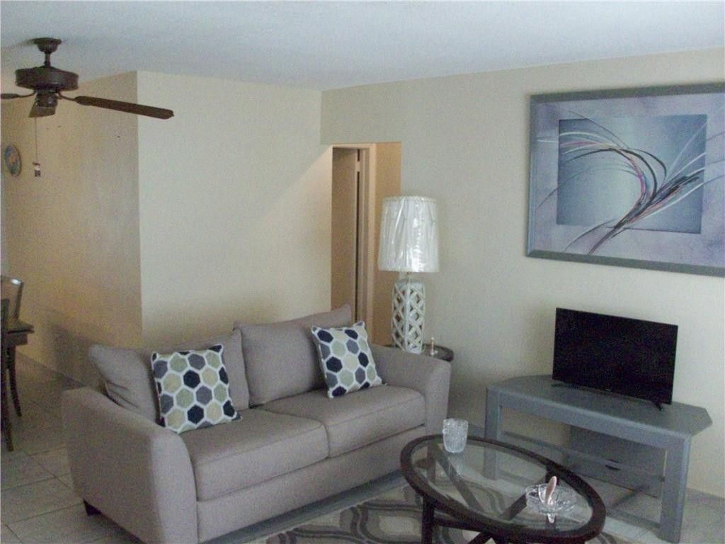 5039 NW 42 Street, Lauderdale Lakes, FL 33319 Photo