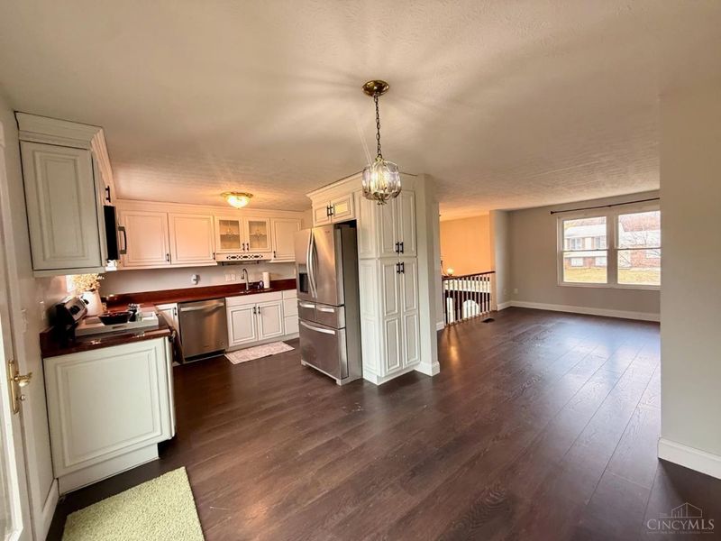 236 Fairborn Drive, Hamilton, OH 45013 Photo 3