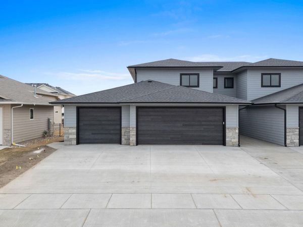 5419 W Vision Cir, Sioux Falls, SD 57107