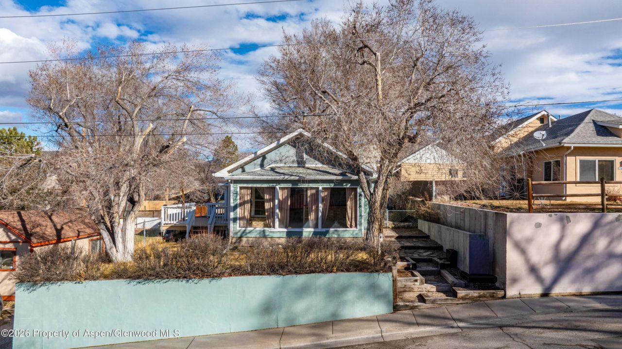 438 E 7th Street, Rifle, CO 81650 Main Photo