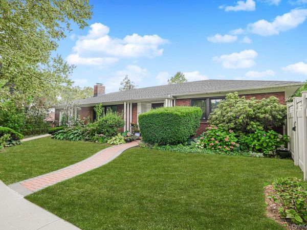 4 Brentwood Avenue , Staten Island, NY 10301