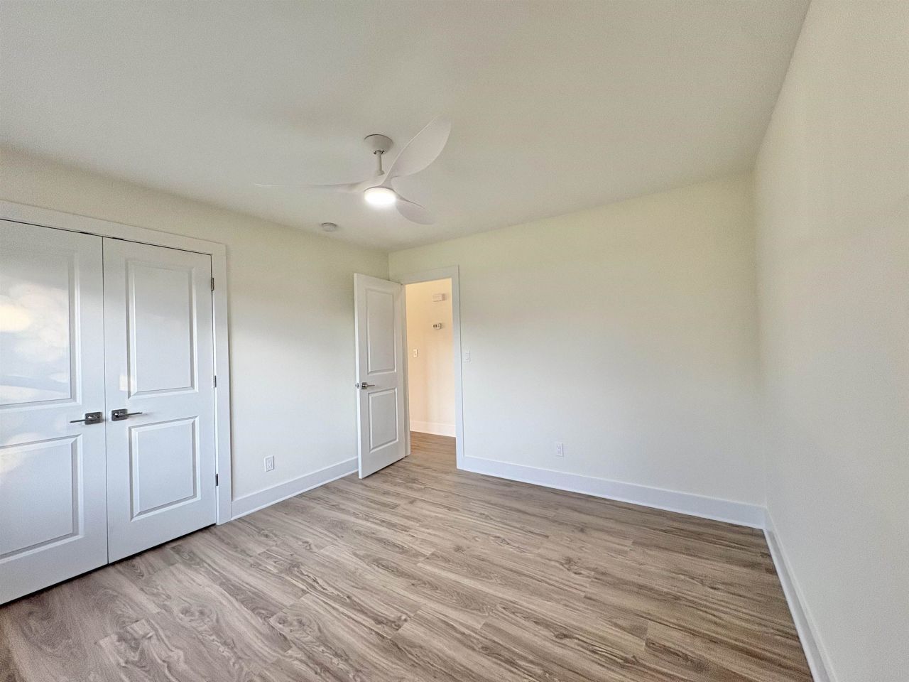 7616 Glenwood Dr. Photo 13