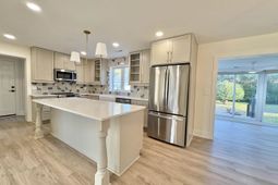 7616 Glenwood Dr. photo 4