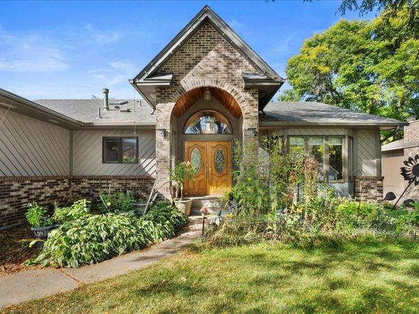 479 Mary Street S, Maplewood, MN 55119