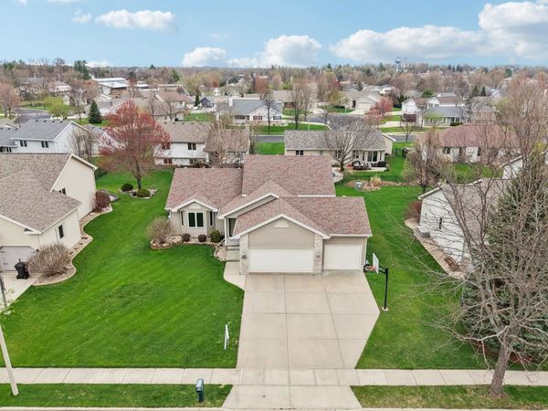 316 Burl Oak Drive, DeForest, WI 53532