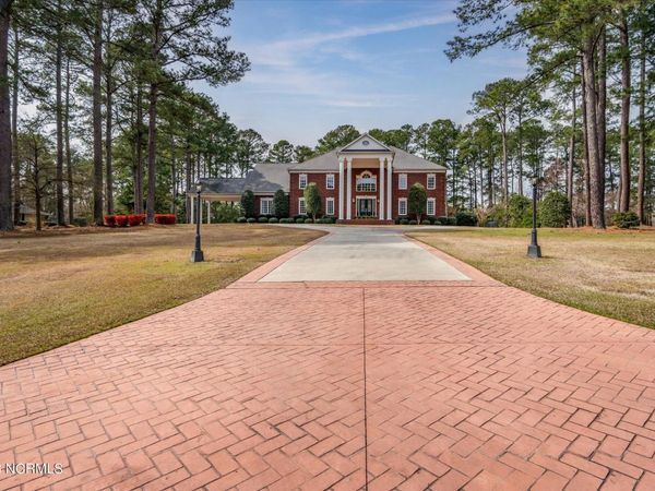 3422 Buena Vista Court , Kinston, NC 28504