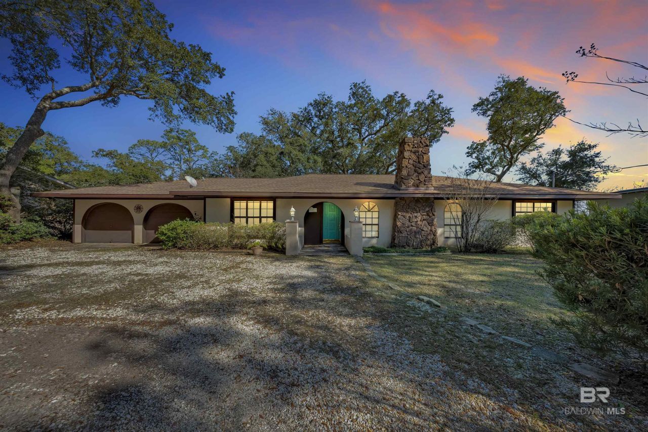 9462 Bay View Drive, Lillian, AL 36549 Main Photo