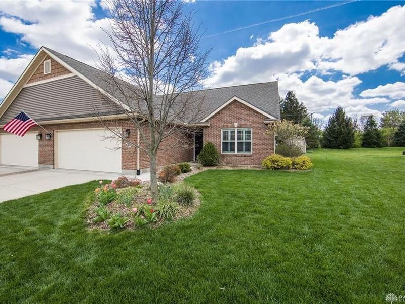 564 Cider Mill Way, Tipp City, OH 45371 Photo 1