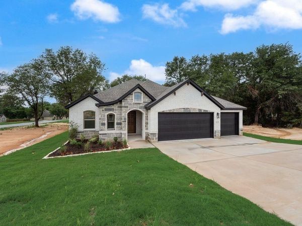 113 Bitsy, Boyd, TX 76023