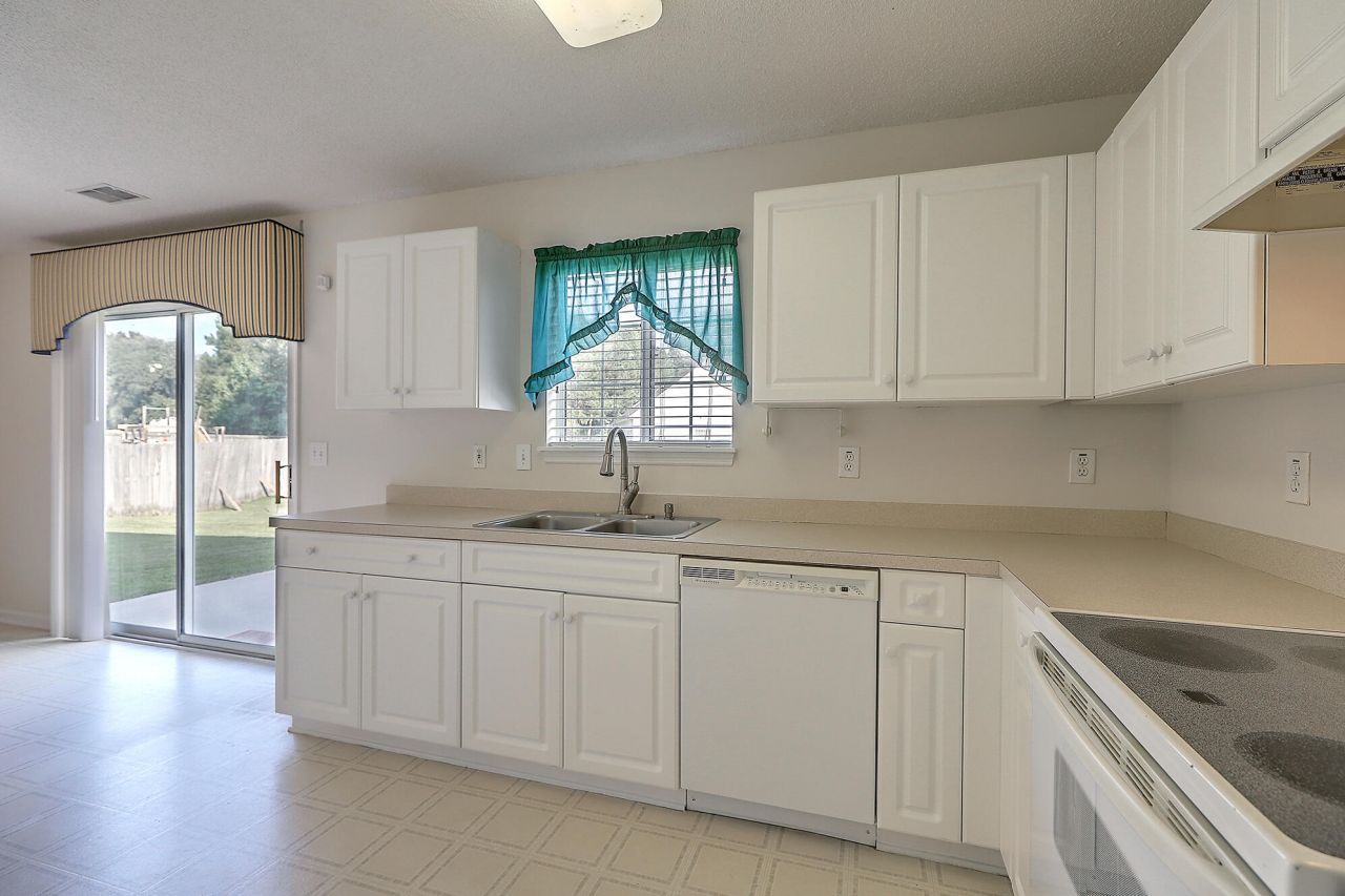 1354 Pinyon Pine Drive Photo 13