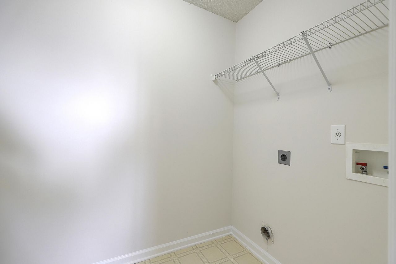 1354 Pinyon Pine Drive Photo 14