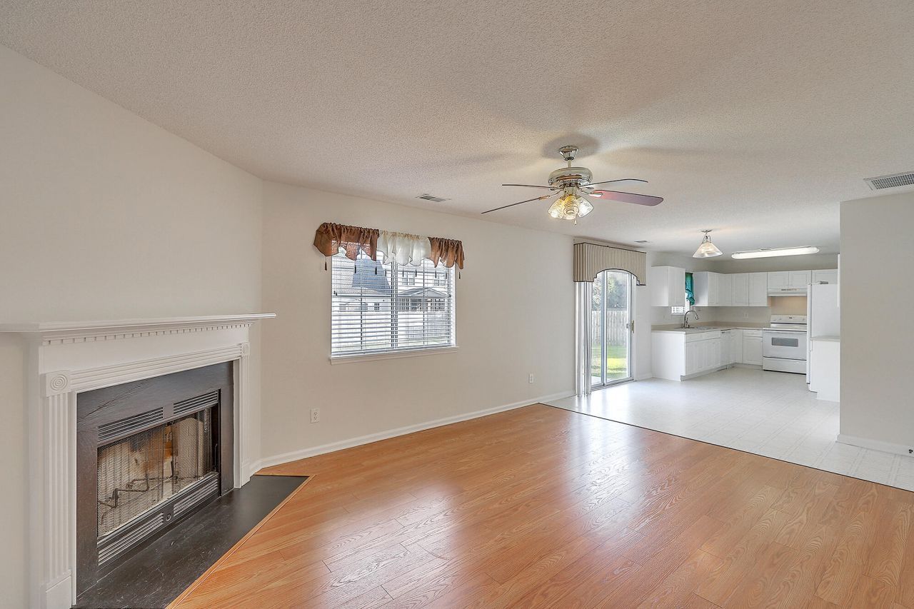 1354 Pinyon Pine Drive Photo 18