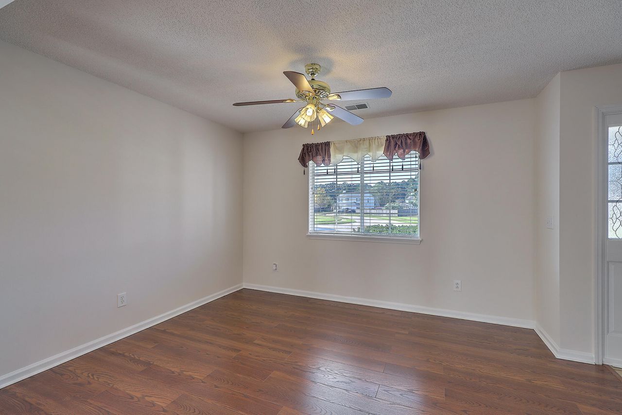 1354 Pinyon Pine Drive Photo 6