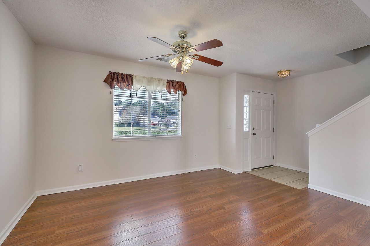 1354 Pinyon Pine Drive Photo 7