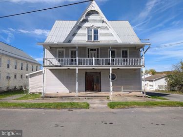 229 MAIN ST , MANNS CHOICE, PA 15550