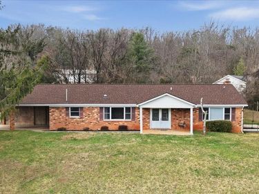42 DOGWOOD LANE, BENTONVILLE, VA 22610