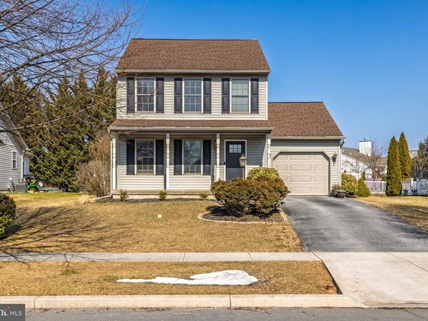 7 SUSSEX DRIVE, CARLISLE, PA 17013