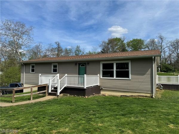 2140 Potts Lane, Zanesville, OH 43701