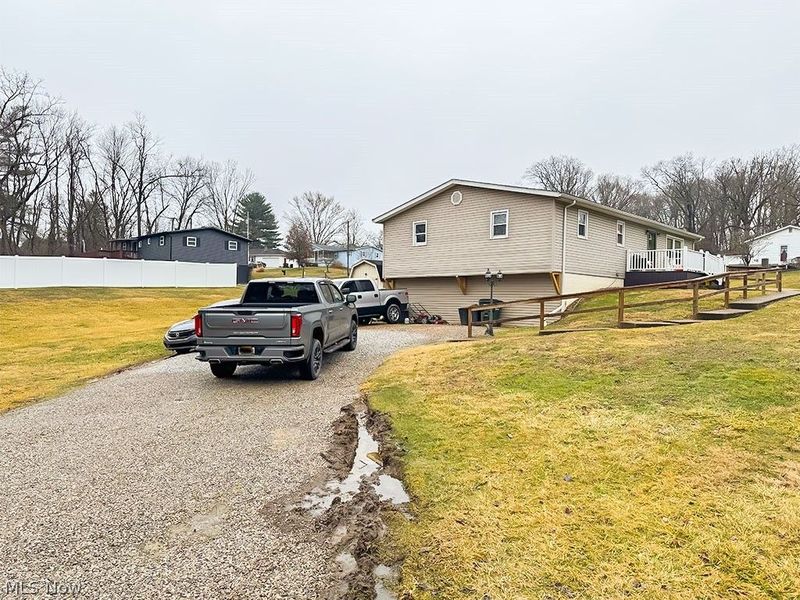 2140 Potts Lane , Zanesville, OH 43701 Photo 6