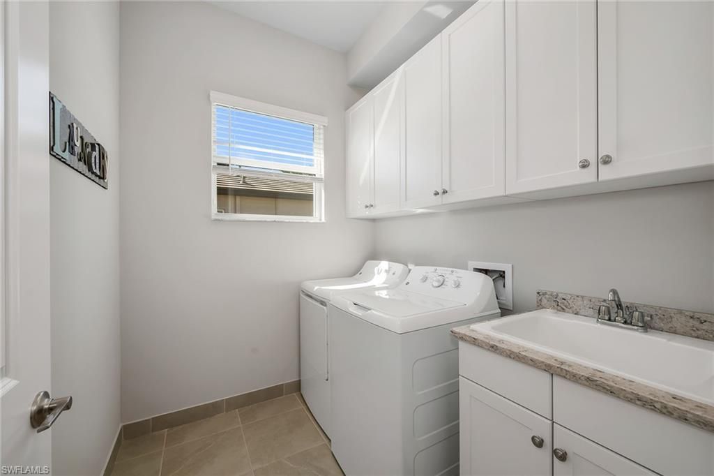 28616 Lobos Cir, Bonita Springs, FL 34135 Photo