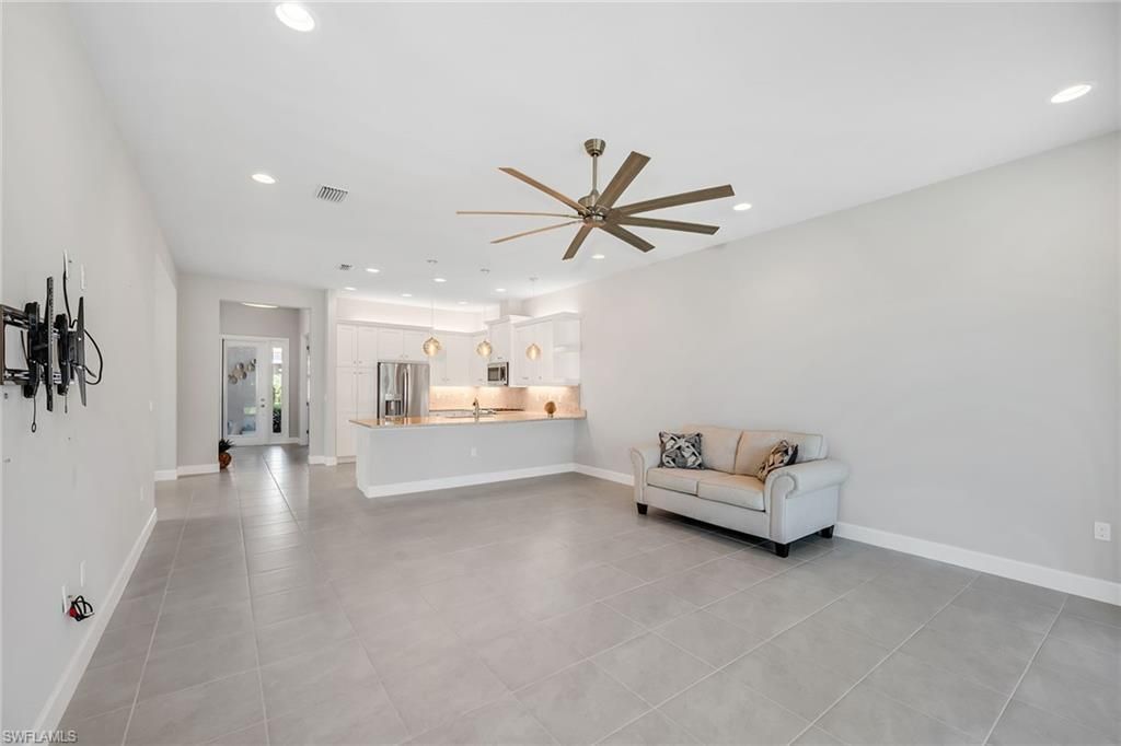 28616 Lobos Cir, Bonita Springs, FL 34135 Photo