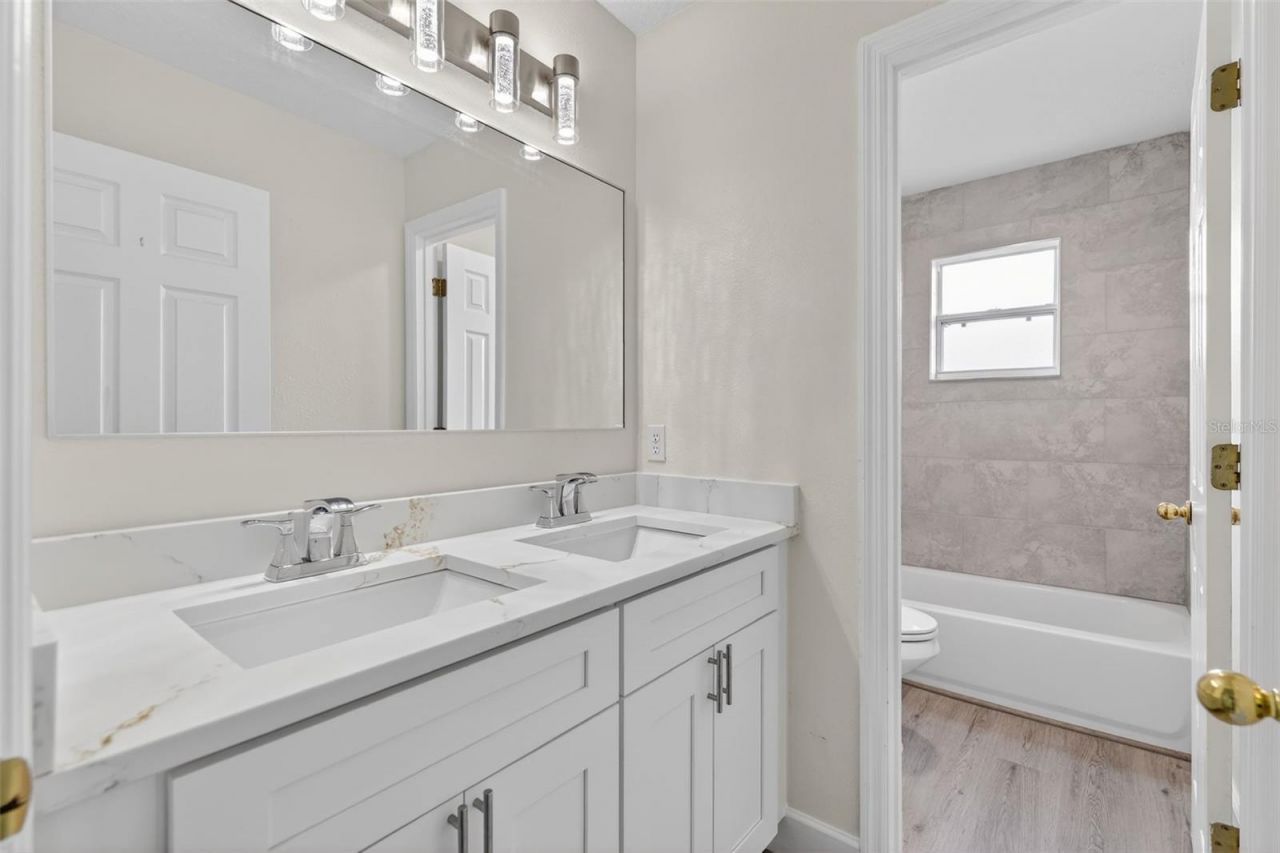 402 Big Sioux Court , Kissimmee, FL 34759 Photo