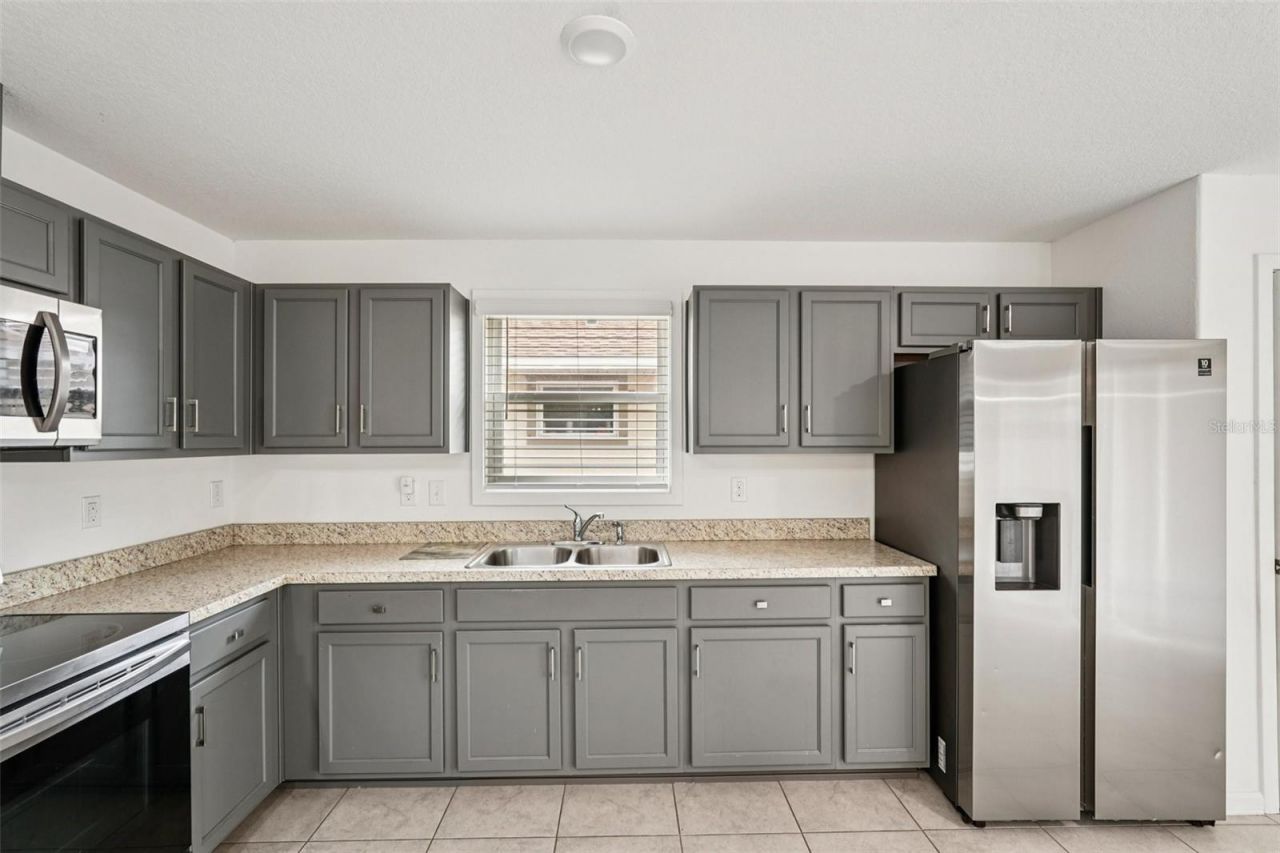 1551 Blue Bayou Circle, Ruskin, FL 33570 Photo
