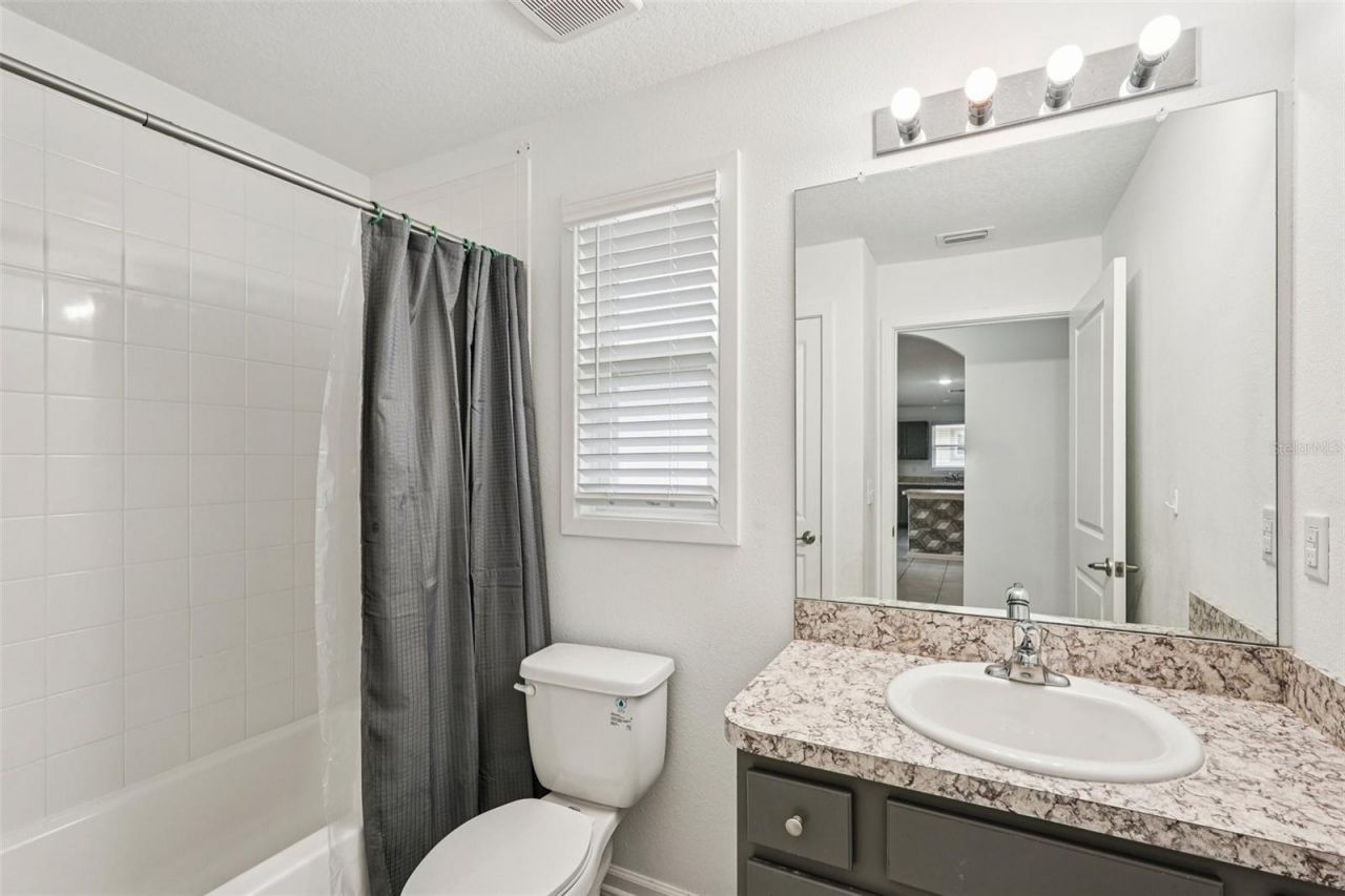 1551 Blue Bayou Circle, Ruskin, FL 33570 Photo