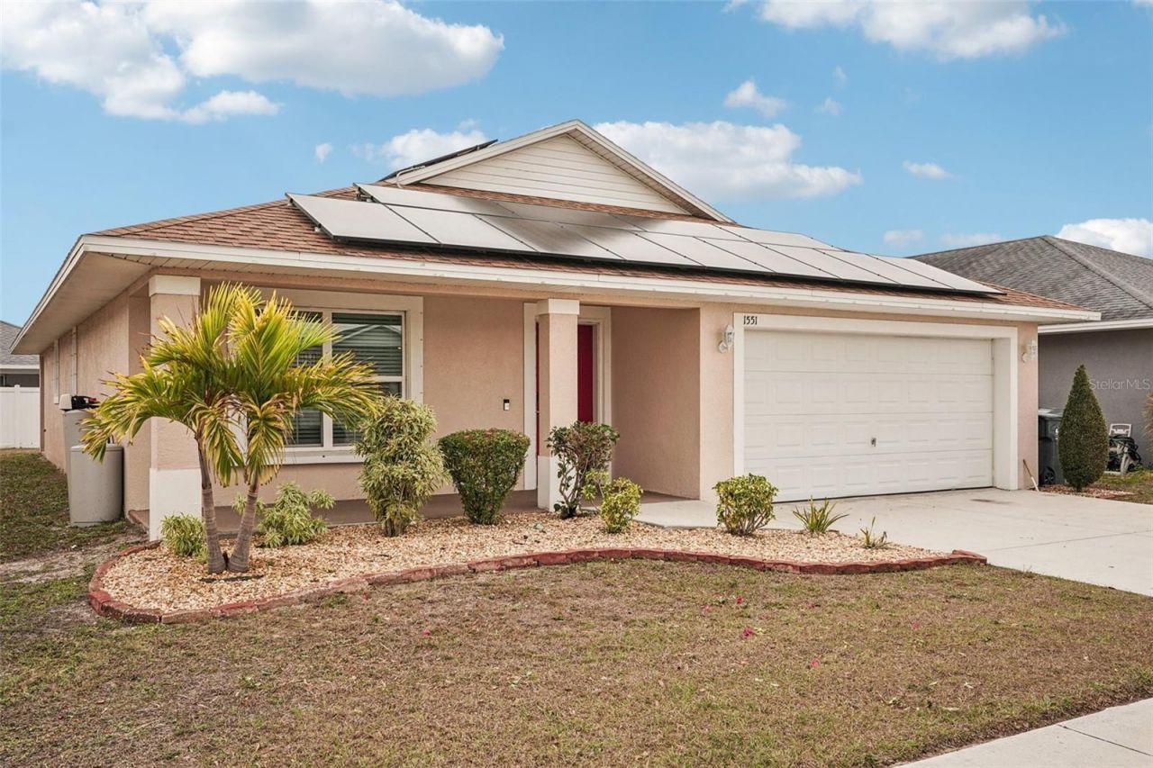 1551 Blue Bayou Circle, Ruskin, FL 33570 Photo