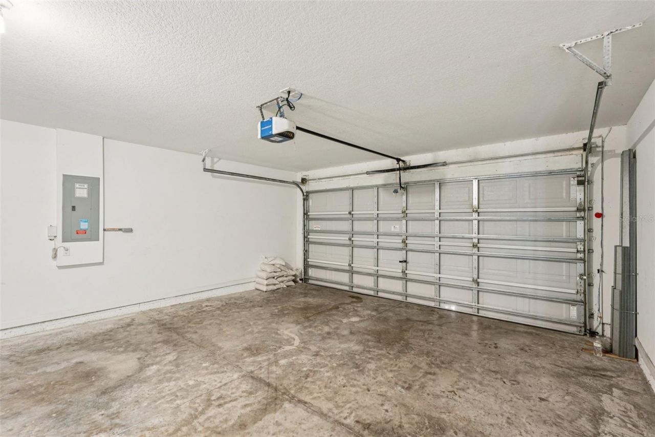 1551 Blue Bayou Circle, Ruskin, FL 33570 Photo