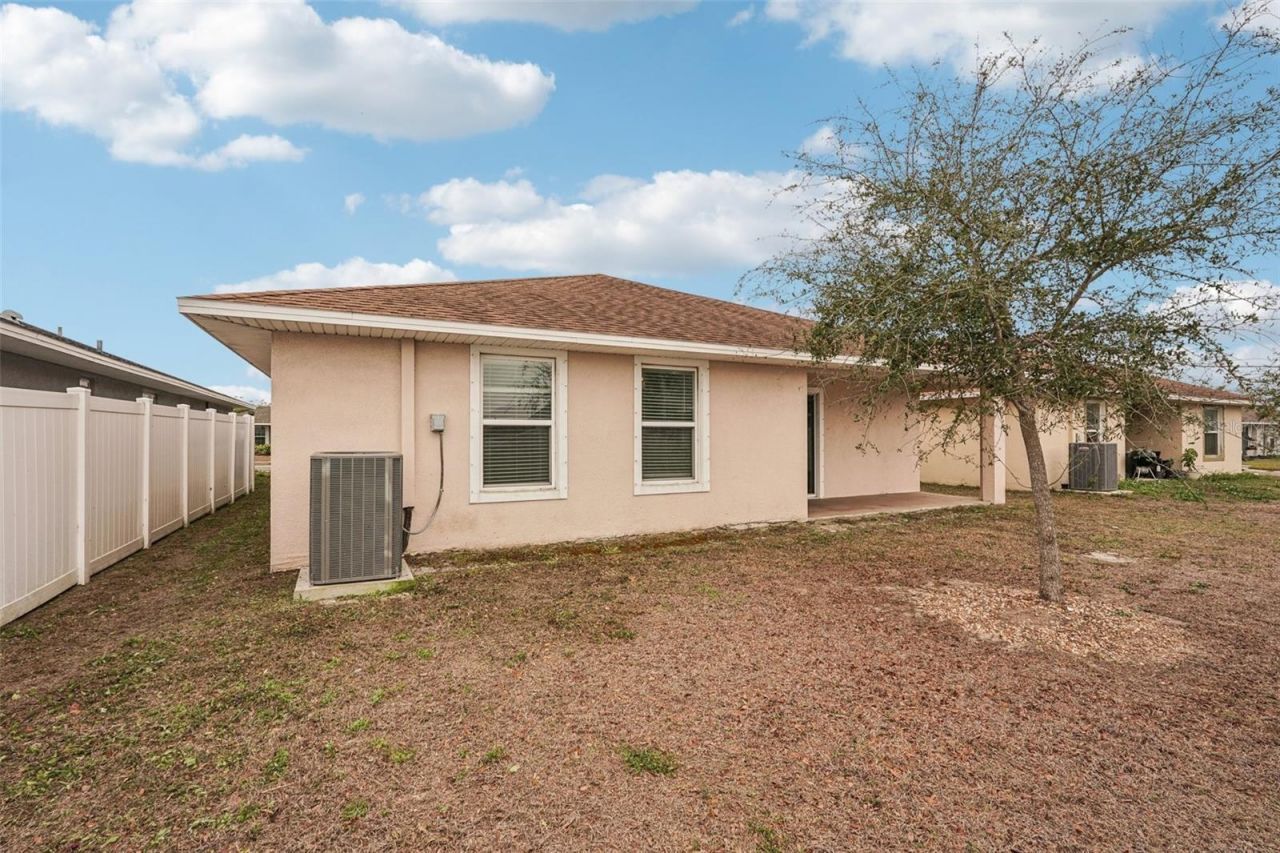 1551 Blue Bayou Circle, Ruskin, FL 33570 Photo