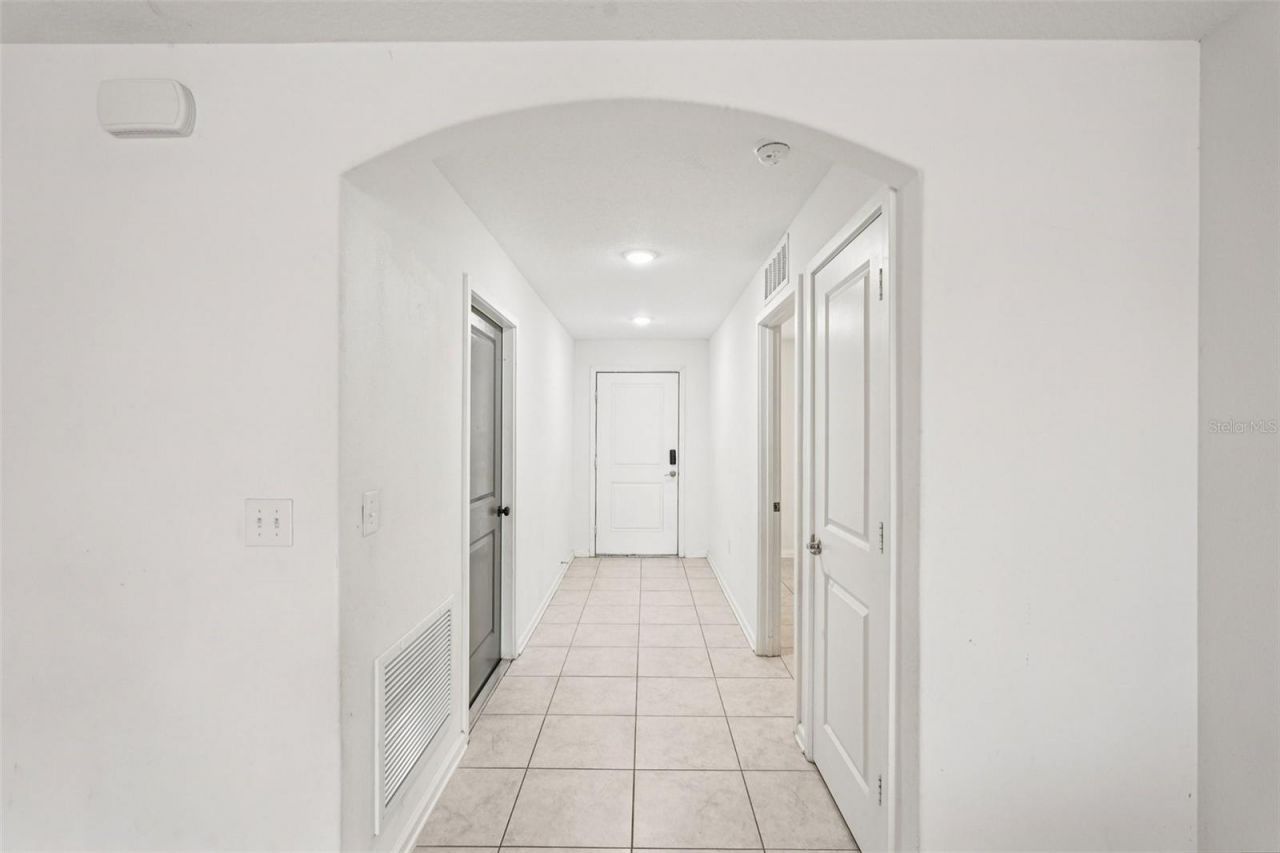 1551 Blue Bayou Circle, Ruskin, FL 33570 Photo