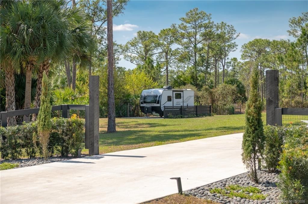 6650 SW 54th Avenue, Palm City, FL 34990 Photo