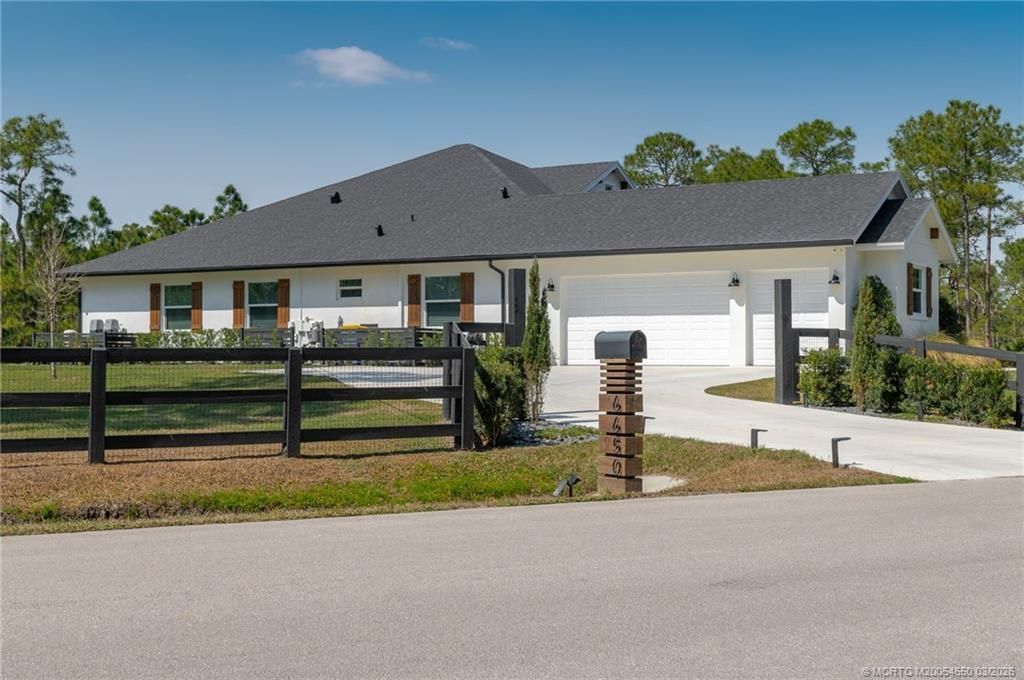 6650 SW 54th Avenue, Palm City, FL 34990 Photo