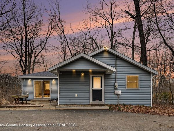 611 W Dexter Trail, Mason, MI 48854