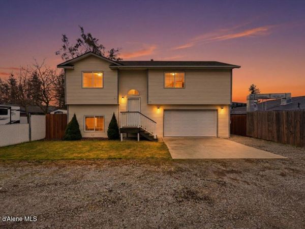 106 E 9th AVE , Post Falls, ID 83854