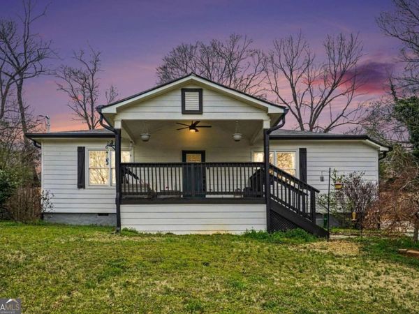 1117 Burbank Circle, Marietta, GA 30062