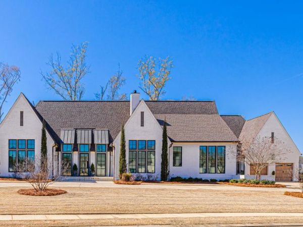 297 Ashworth Circle, Madison, MS 39110