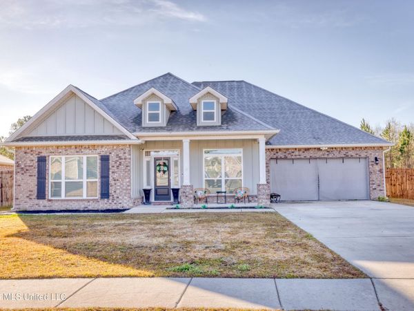 7161 Glen Eagle Drive, Biloxi, MS 39532