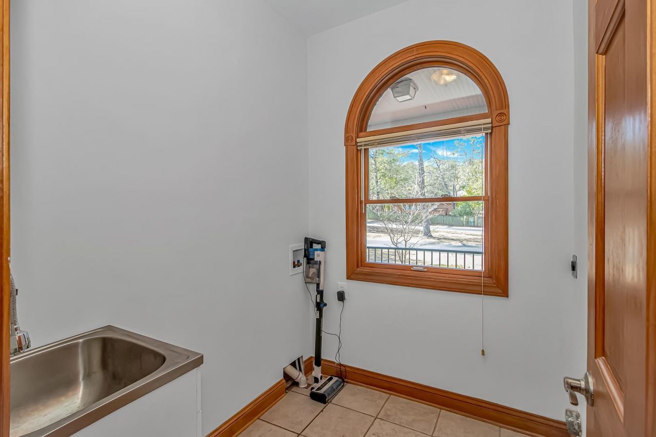 2296 Big Landing Dr. Photo 14